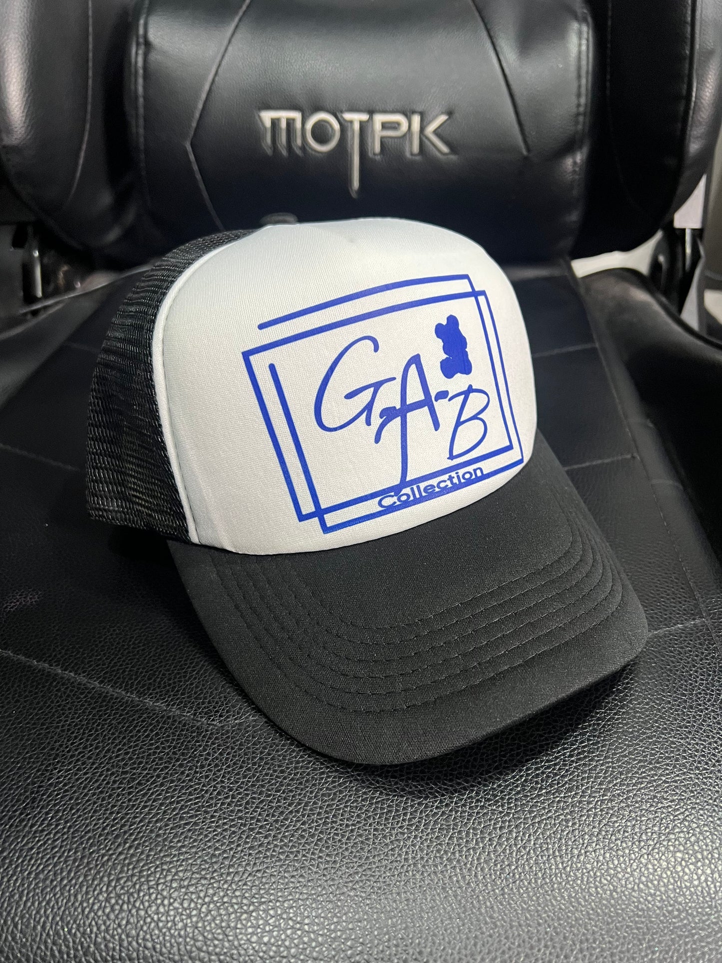 GIFT A BEAR Fashion (Trucker Hats)